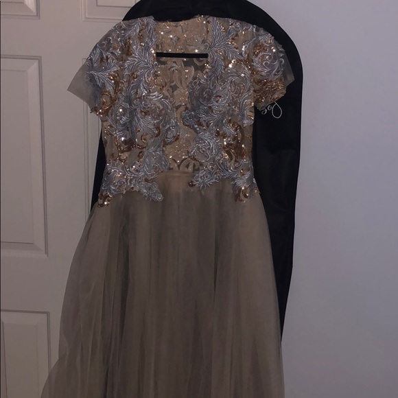 Beautiful Custom Blouse - Picture 4 of 16